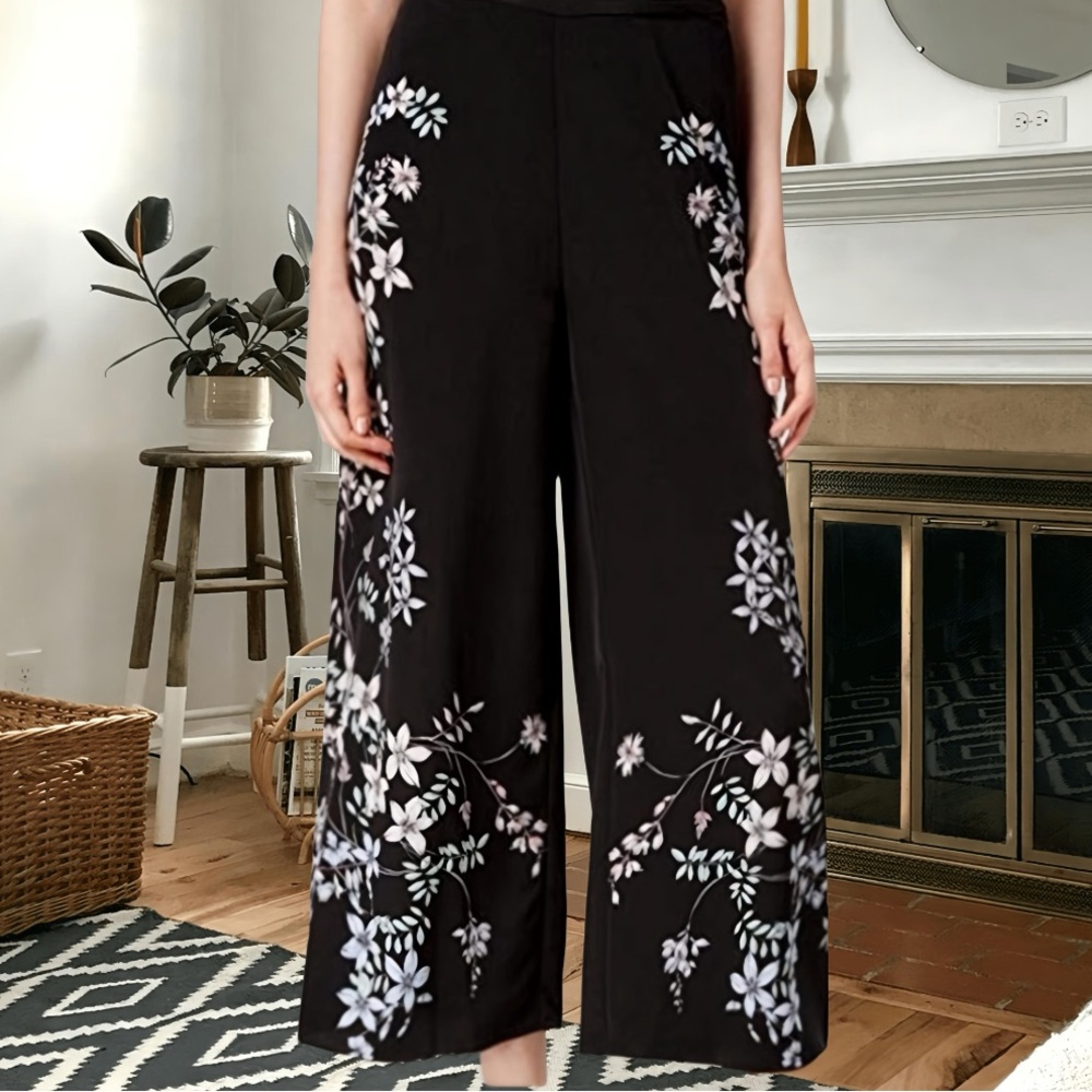 VINCE CAMUTO - Picture 2 of 9